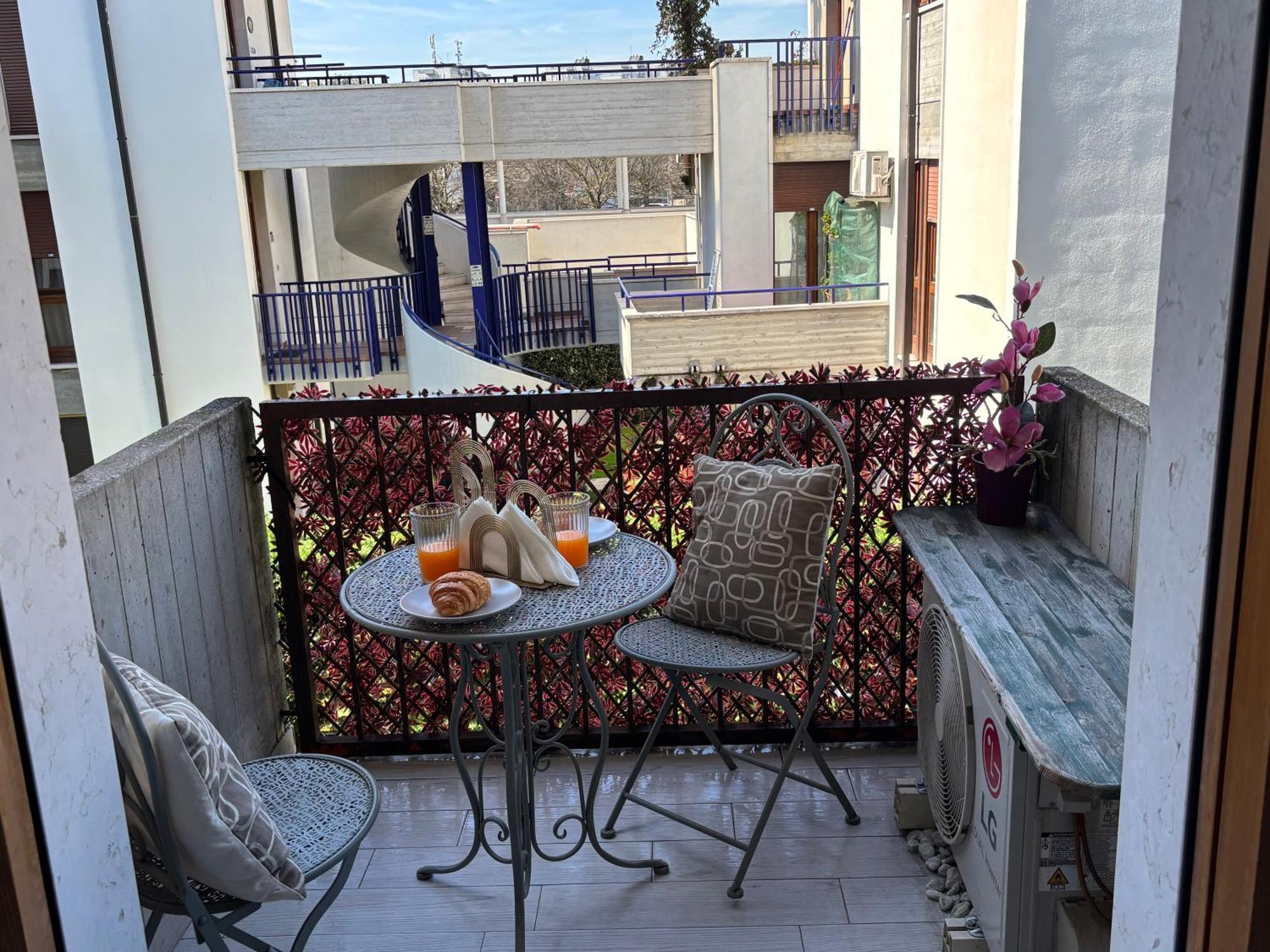 Studio Flat Policlinico G B Rossi Borgo Roma Verona Luaran gambar